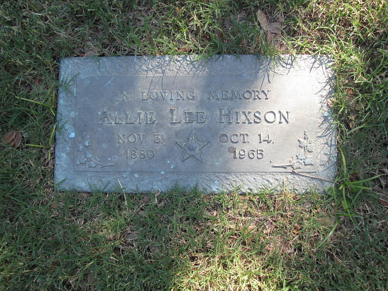 Headstone_of_Allie_Lee_Cooley_Hixon__Restland_Memorial_Park__Dallas__Dallas_Co.__TX__photo_added_04_Nov_2012_by_couchpotato.jpg